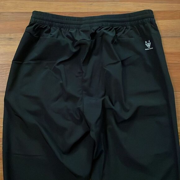 Alpha Camp Black Lightweight Jogger Pants Womens Size Medium UPF 50+ - Picture 9 of 11
